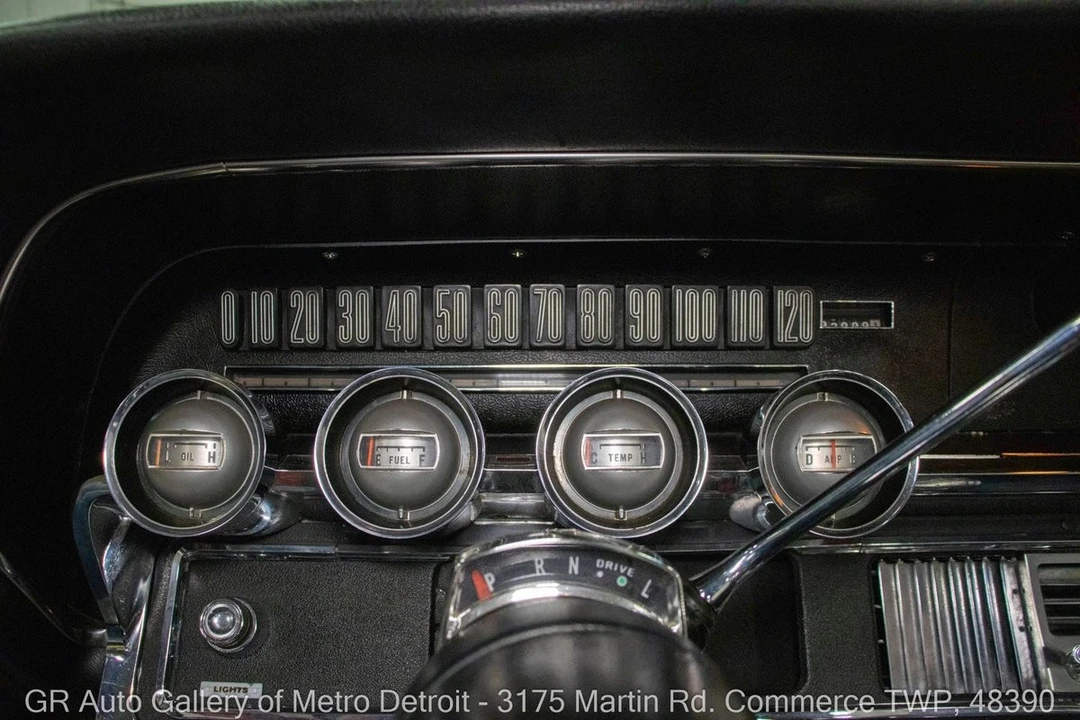 1966 Ford Thunderbird 4th Gen - Image 26 of 31