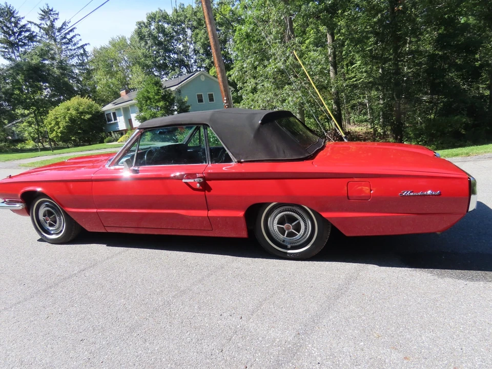 1966 Ford Thunderbird 4th Gen - Image 12 of 31