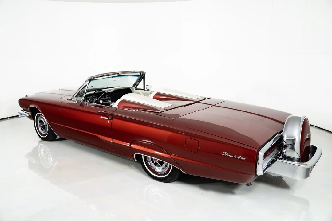 1966 Ford Thunderbird 4th Gen - Image 10 of 12