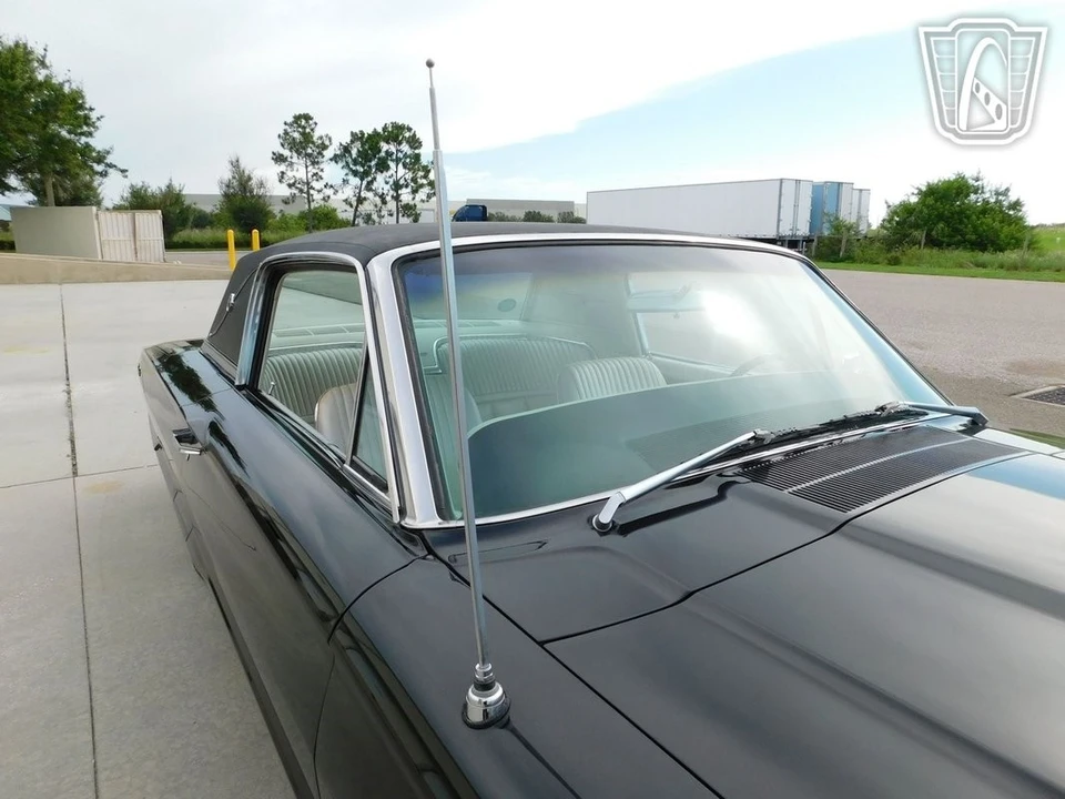 1966 Ford Thunderbird 3rd Gen - Image 13 of 21