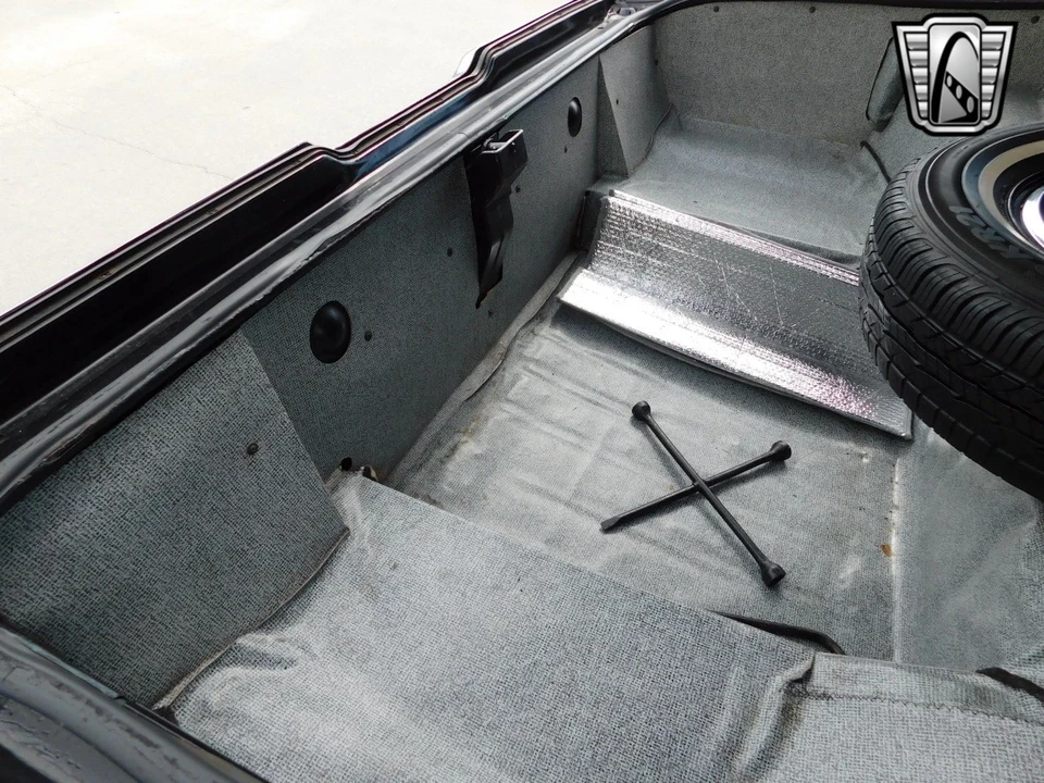 1966 Ford Thunderbird 3rd Gen - Image 18 of 21