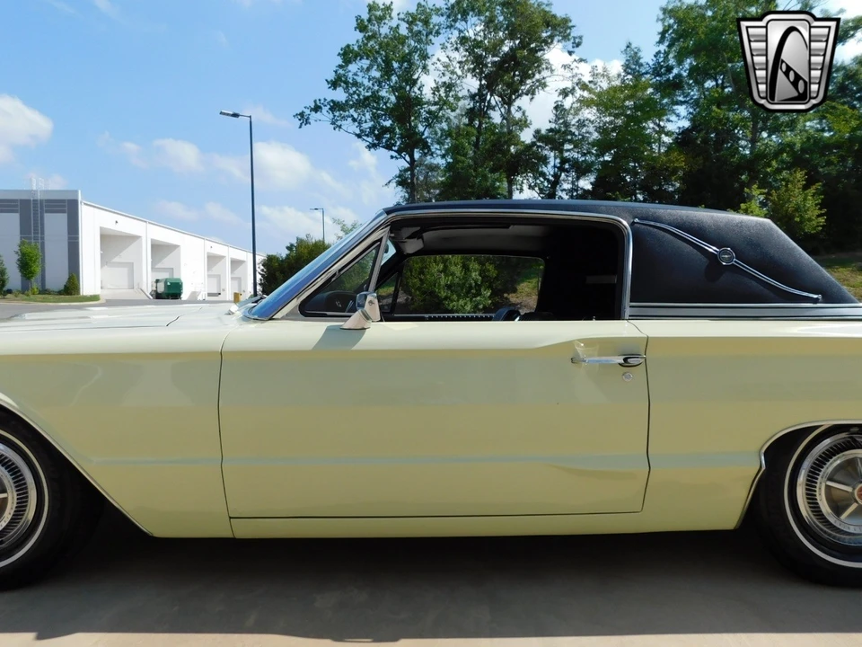 1966 Ford Thunderbird 3rd Gen - Image 8 of 12