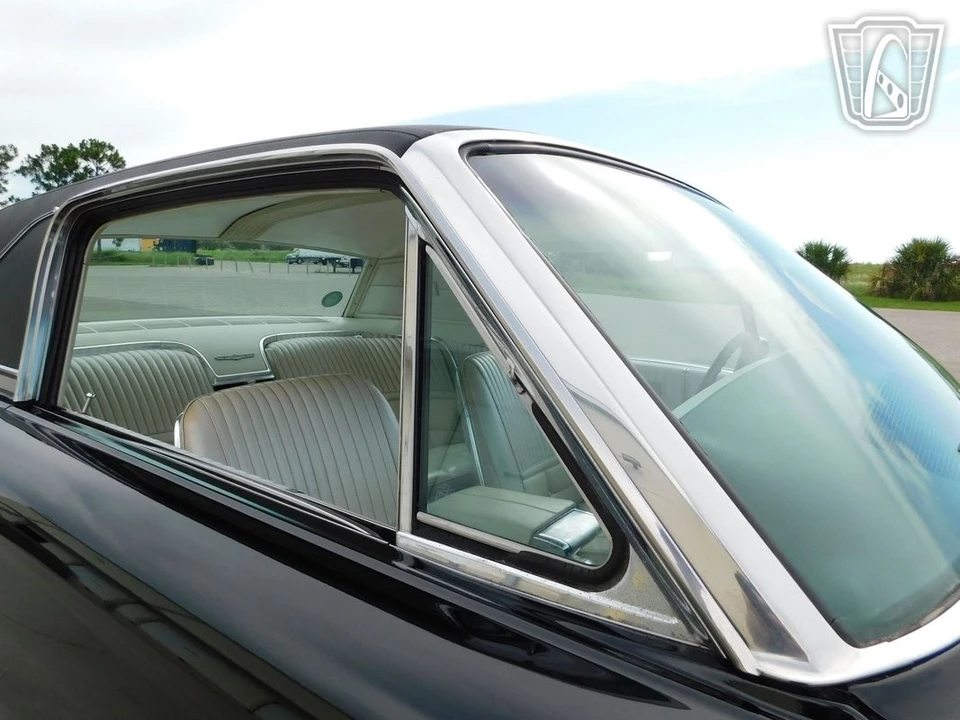 1966 Ford Thunderbird 3rd Gen - Image 17 of 21