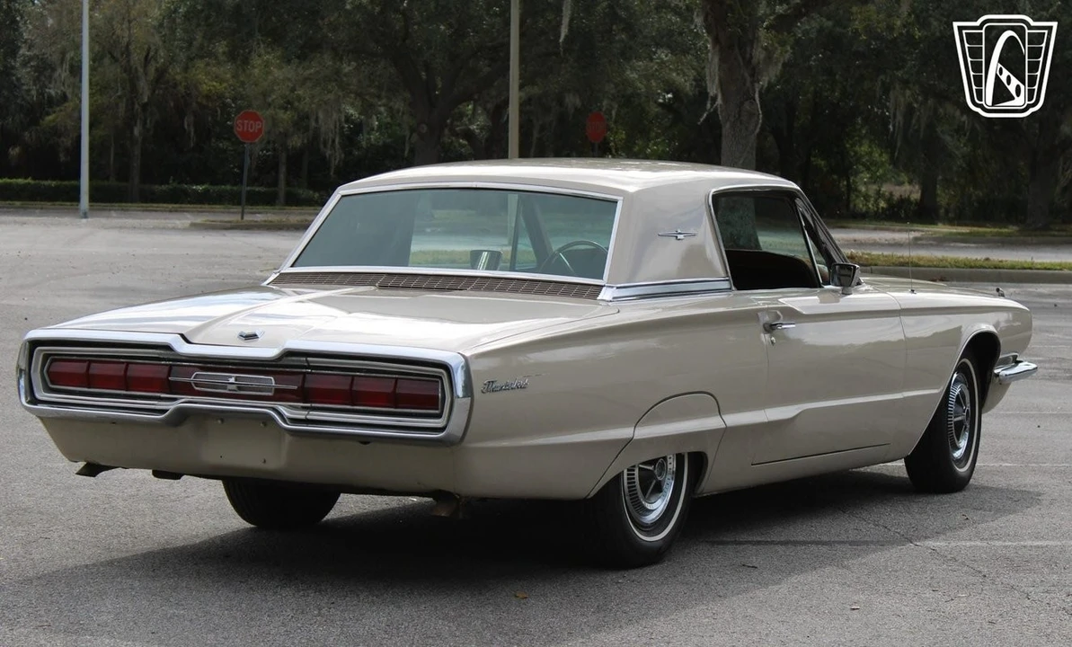 1966 Ford Thunderbird 3rd Gen - Image 11 of 12