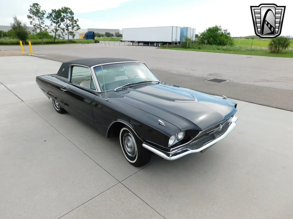 1966 Ford Thunderbird 3rd Gen - Image 9 of 21