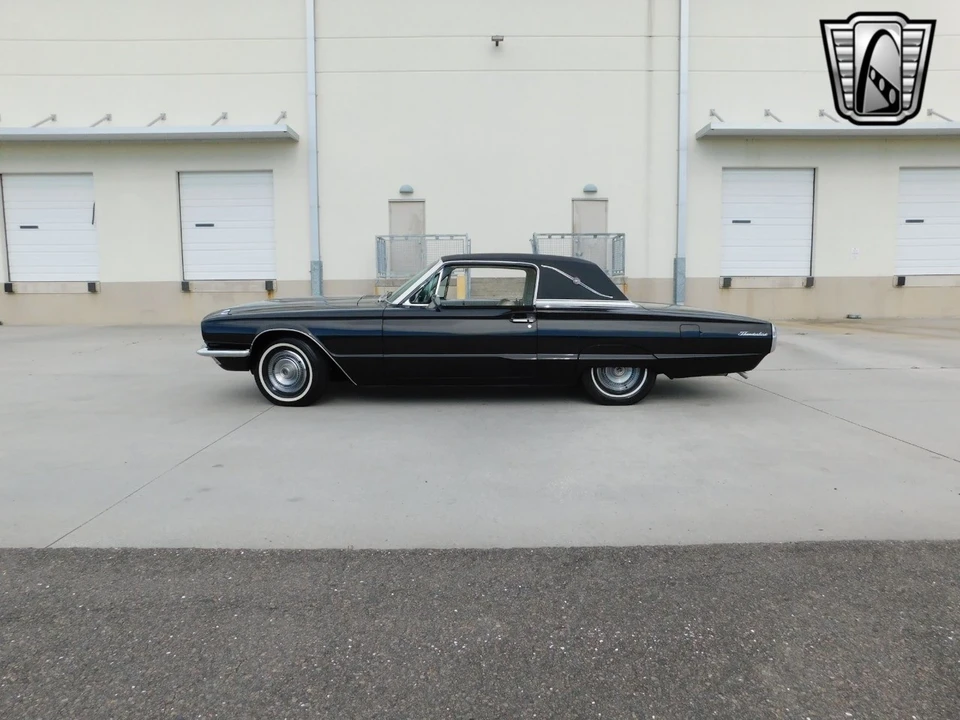 1966 Ford Thunderbird 3rd Gen - Image 8 of 21