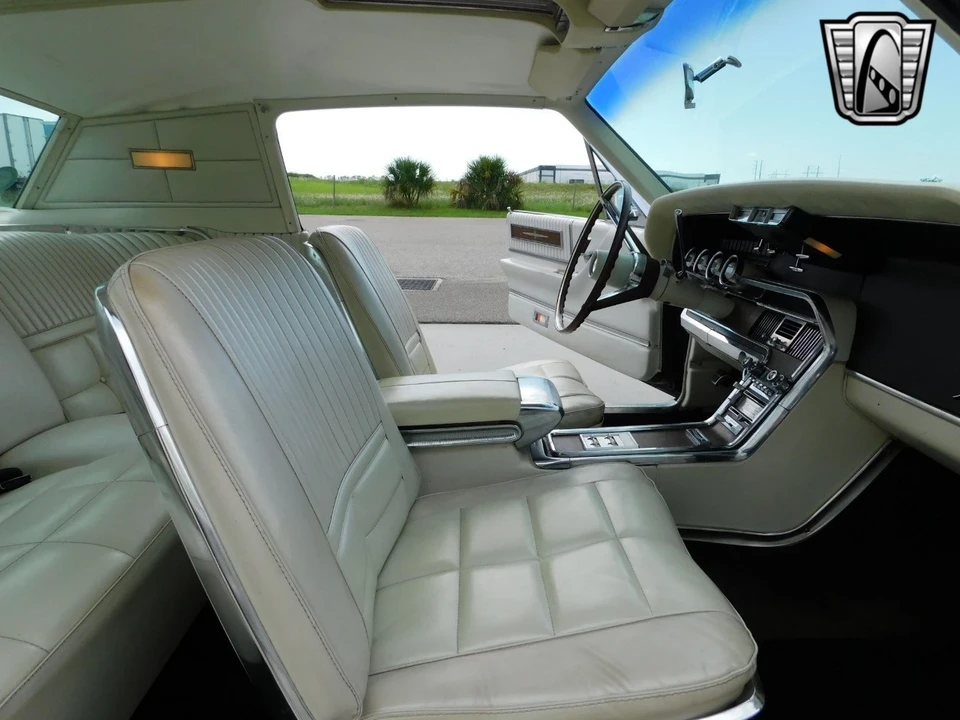 1966 Ford Thunderbird 3rd Gen - Image 16 of 21