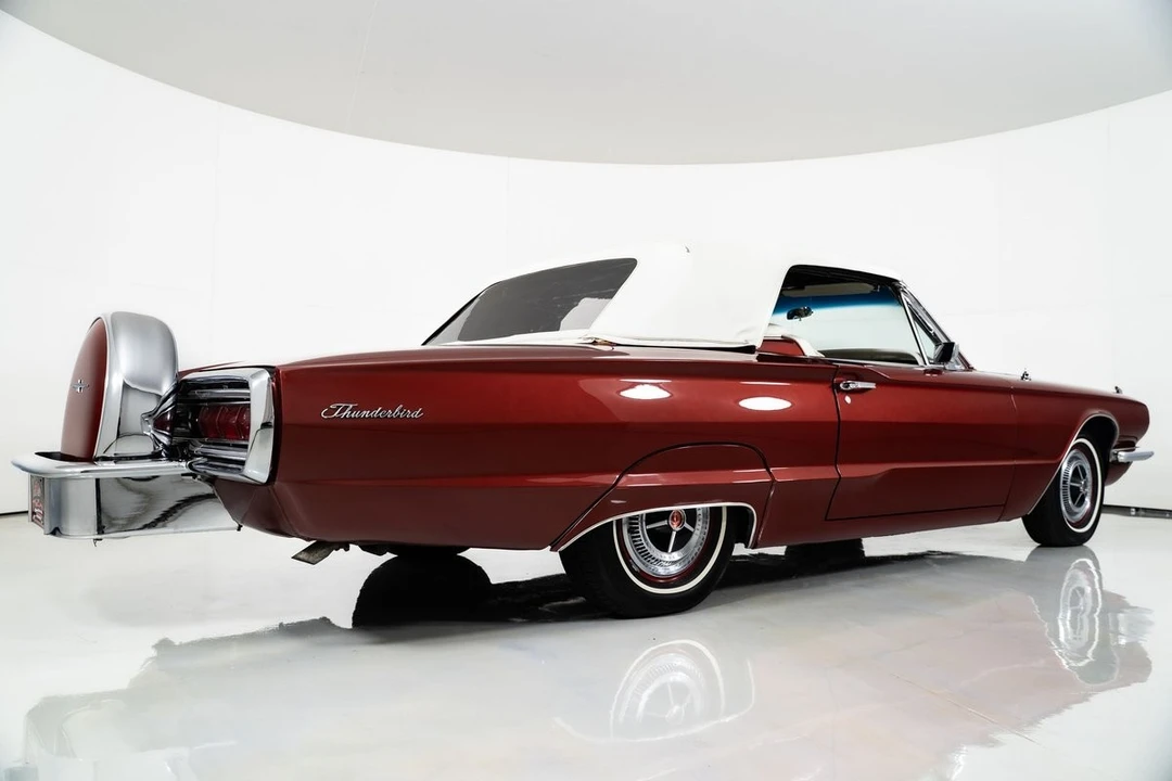 1966 Ford Thunderbird 4th Gen - Image 15 of 21