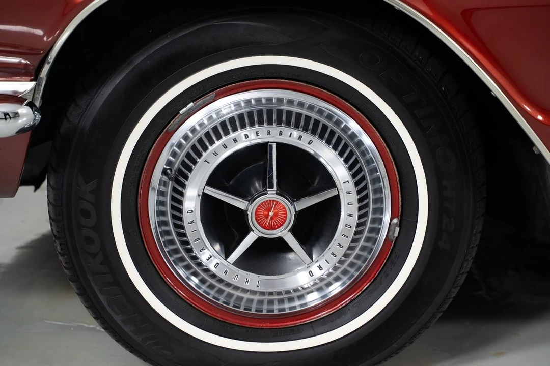 1966 Ford Thunderbird 4th Gen - Image 7 of 12