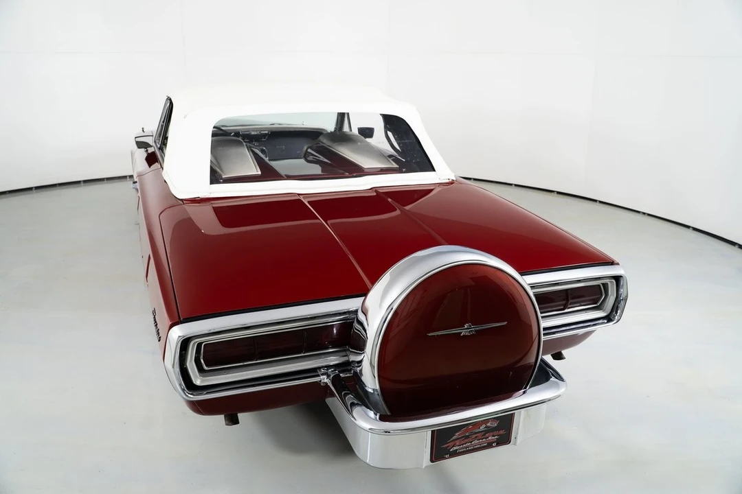 1966 Ford Thunderbird 4th Gen - Image 12 of 12