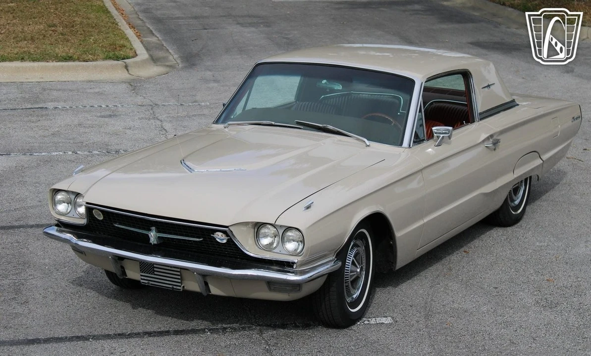 1966 Ford Thunderbird 3rd Gen - Image 6 of 12