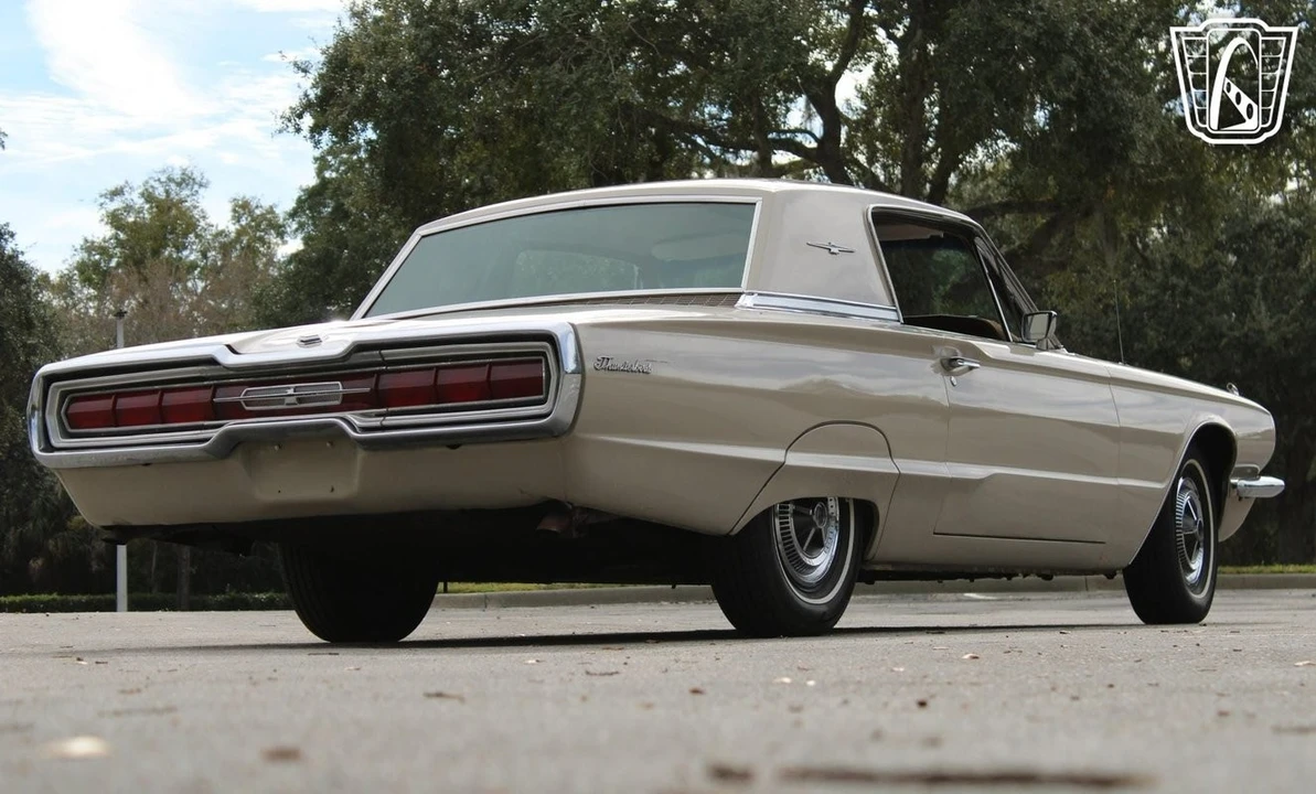 1966 Ford Thunderbird 3rd Gen - Image 10 of 12
