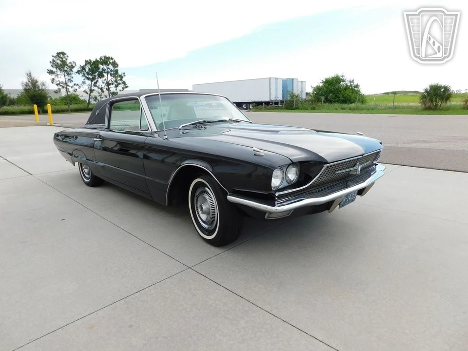 1966 Ford Thunderbird 3rd Gen - Image 12 of 21