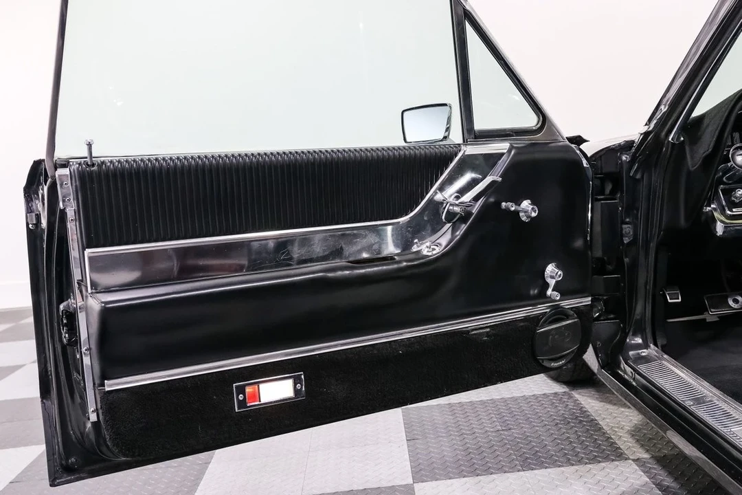 1966 Ford Thunderbird 3rd Gen - Image 17 of 21