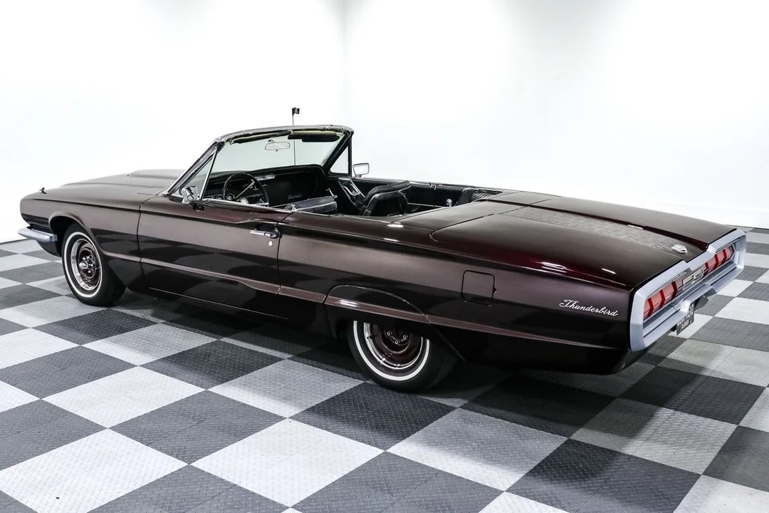 1966 Ford Thunderbird 3rd Gen - Image 6 of 21