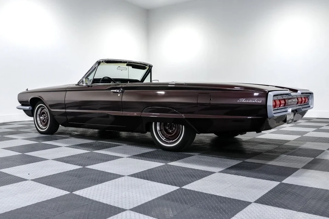 1966 Ford Thunderbird 3rd Gen - Image 5 of 21