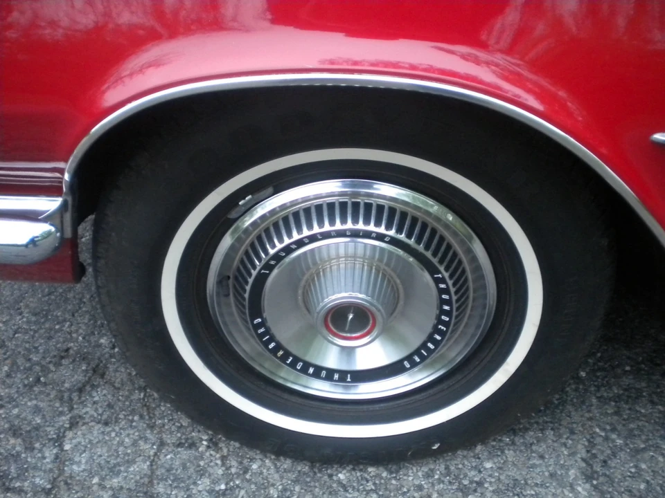 1966 Ford Thunderbird 4th Gen - Image 16 of 30