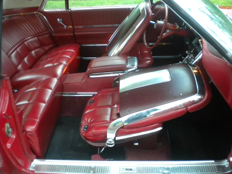 1966 Ford Thunderbird 4th Gen - Image 13 of 30