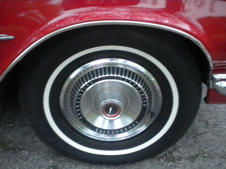 1966 Ford Thunderbird 4th Gen - Image 26 of 30