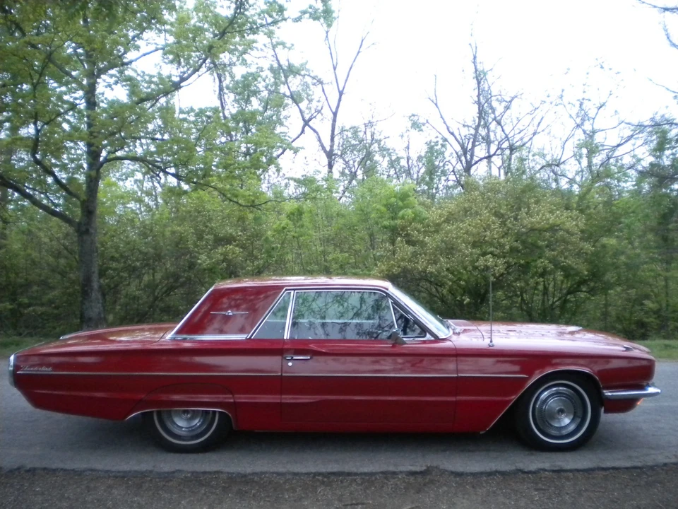1966 Ford Thunderbird 4th Gen - Image 24 of 30