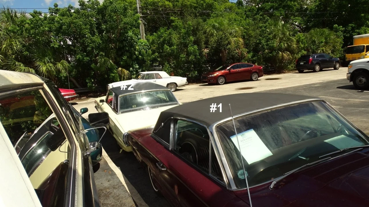 1966 Ford Thunderbird 4th Gen - Image 10 of 25