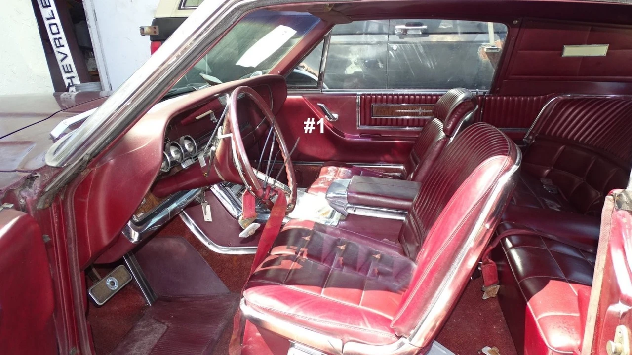 1966 Ford Thunderbird 4th Gen - Image 12 of 25