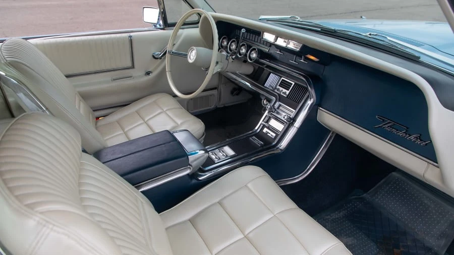 1966 Ford Thunderbird 4th Gen - Image 5 of 12