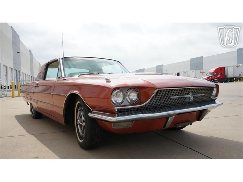 1966 Ford Thunderbird 4th Gen - Image 21 of 31
