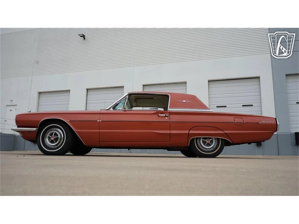 1966 Ford Thunderbird 4th Gen - Image 7 of 31