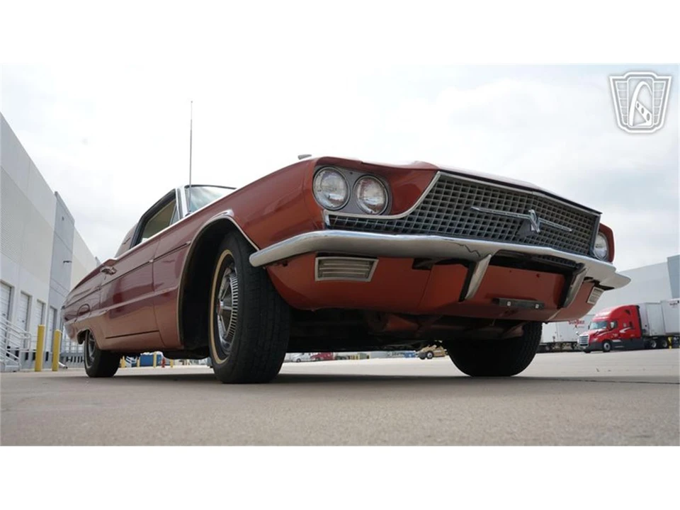 1966 Ford Thunderbird 4th Gen - Image 22 of 31