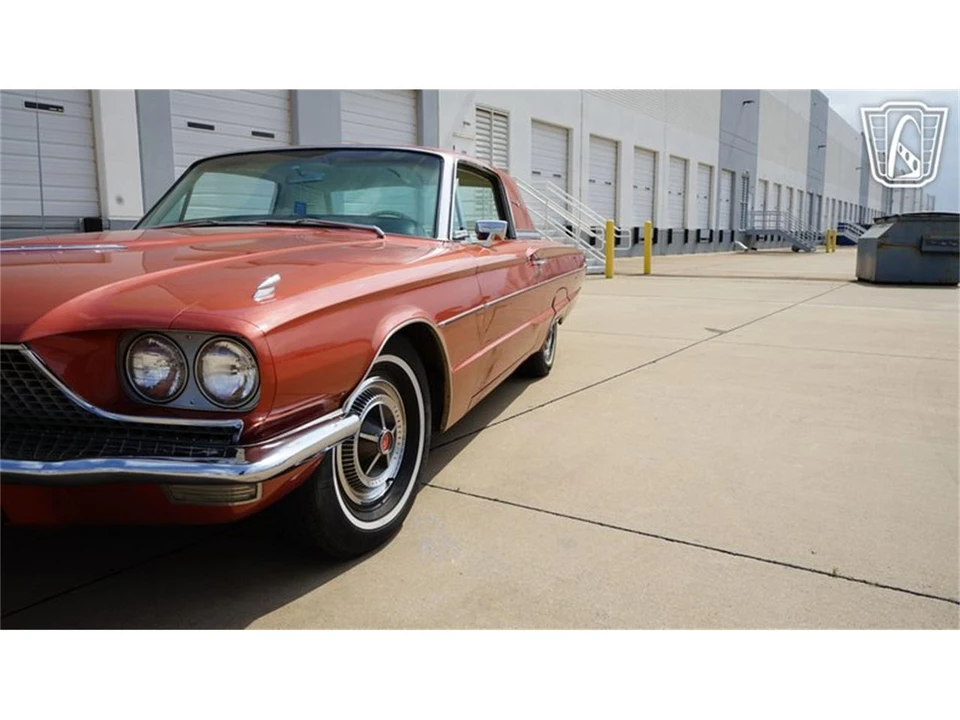 1966 Ford Thunderbird 4th Gen - Image 27 of 31