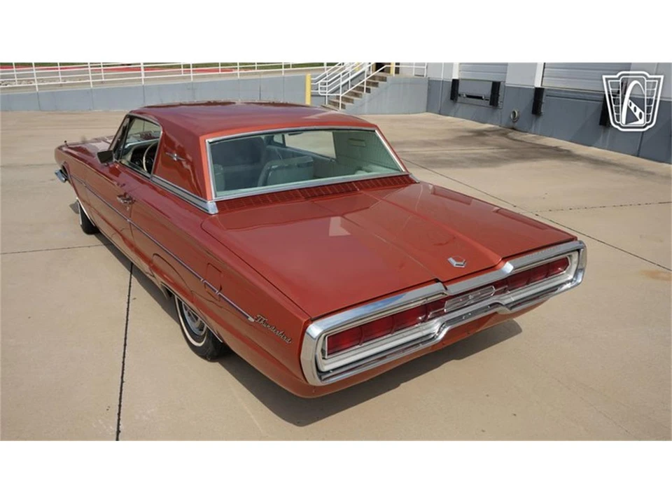 1966 Ford Thunderbird 4th Gen - Image 8 of 31