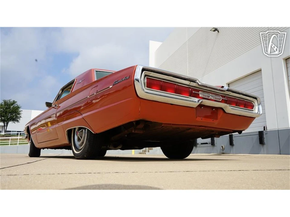 1966 Ford Thunderbird 4th Gen - Image 10 of 31