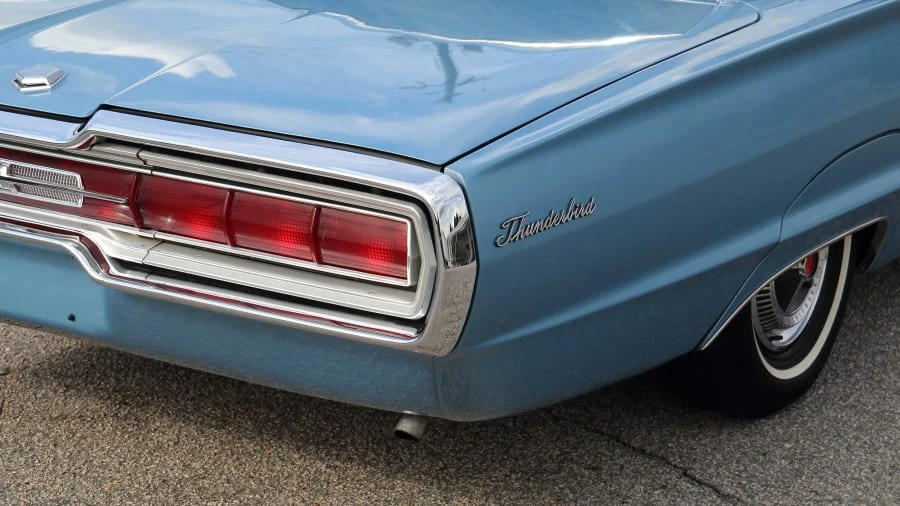 1966 Ford Thunderbird 4th Gen - Image 11 of 23