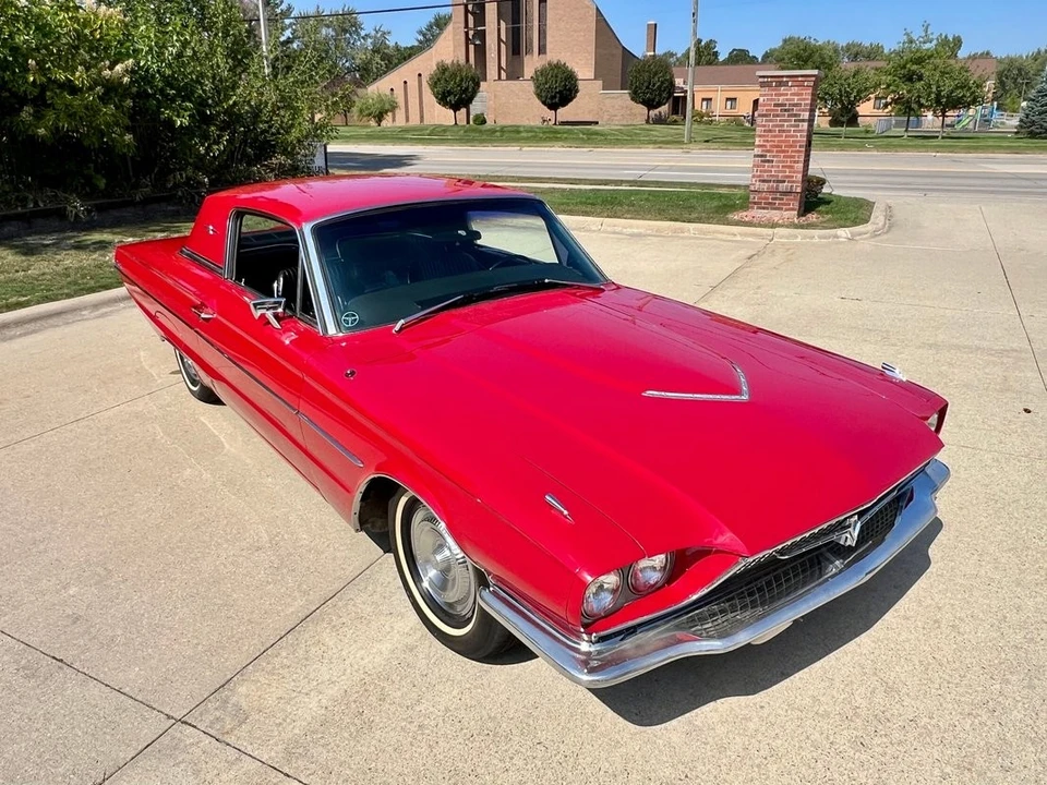 1966 Ford Thunderbird 4th Gen - Image 11 of 12
