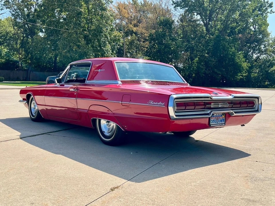 1966 Ford Thunderbird 4th Gen - Image 7 of 12