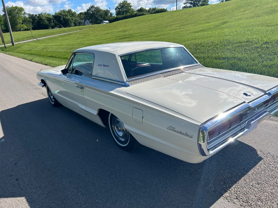 1966 Ford Thunderbird 4th Gen - Image 6 of 31