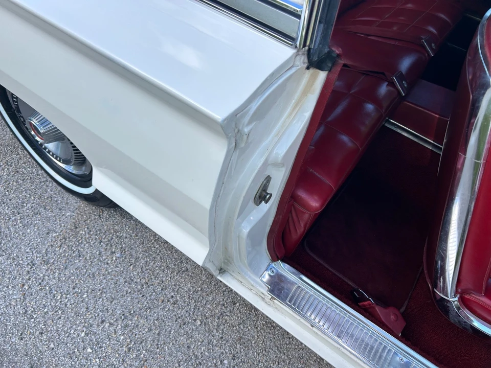 1966 Ford Thunderbird 4th Gen - Image 30 of 31