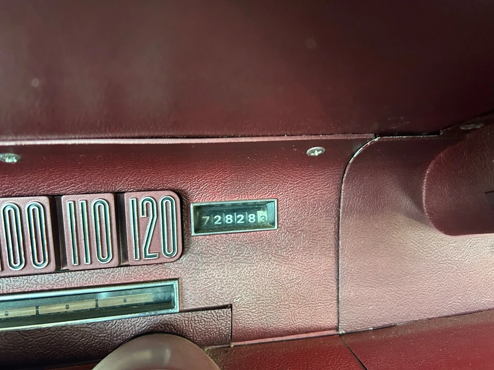 1966 Ford Thunderbird 4th Gen - Image 28 of 31