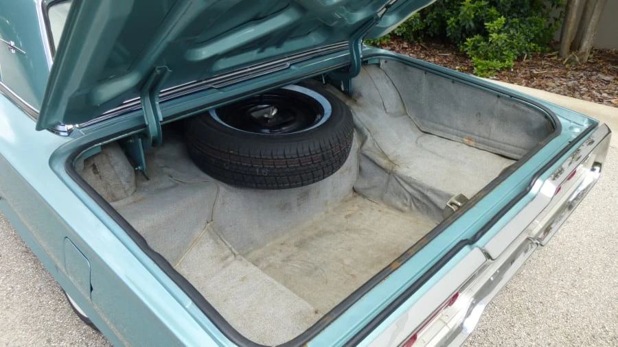 1966 Ford Thunderbird 4th Gen - Image 7 of 8