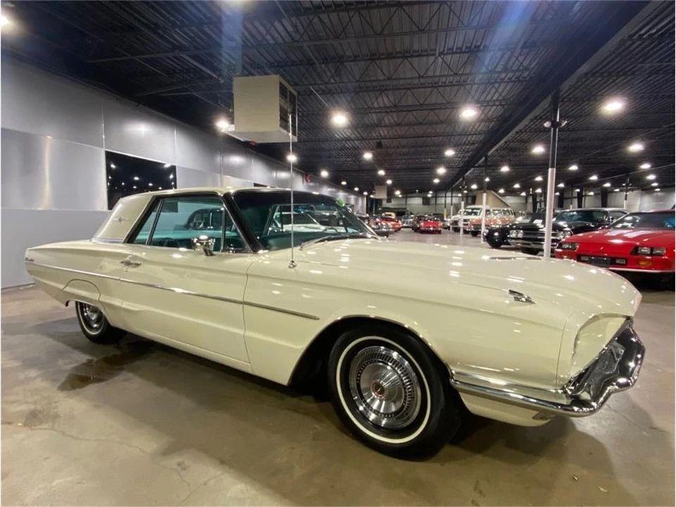 1966 Ford Thunderbird 4th Gen - Image 5 of 31