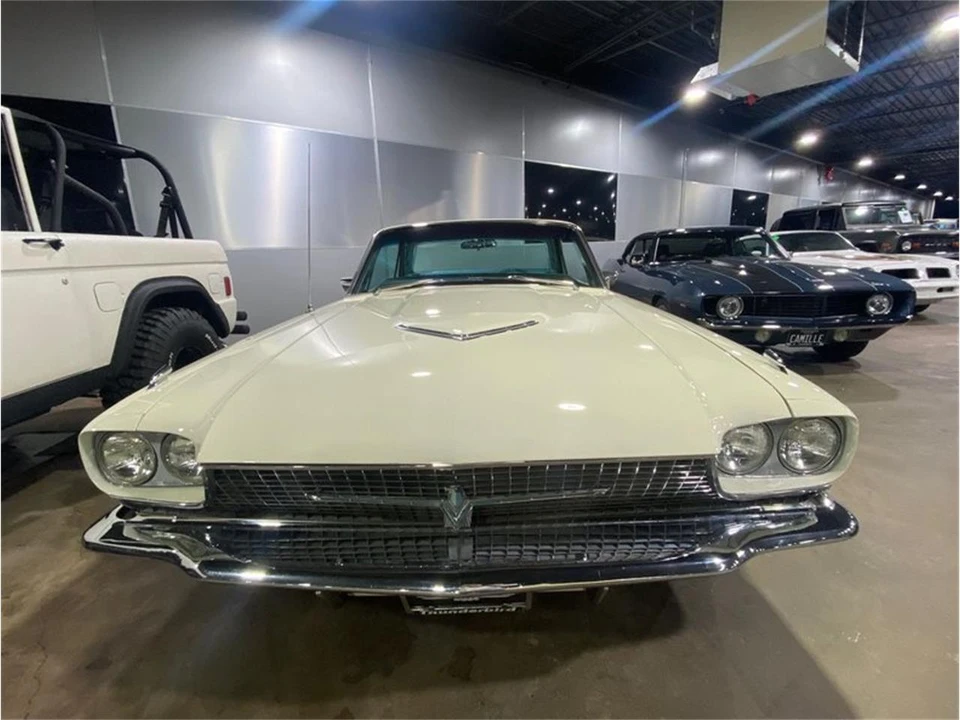 1966 Ford Thunderbird 4th Gen - Image 13 of 31