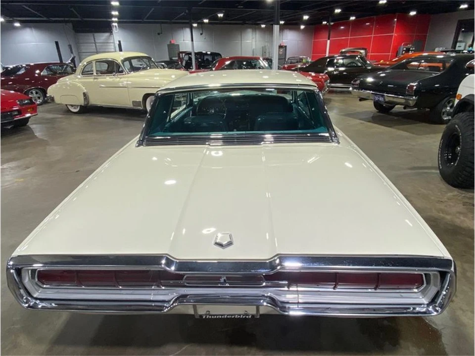 1966 Ford Thunderbird 4th Gen - Image 14 of 31
