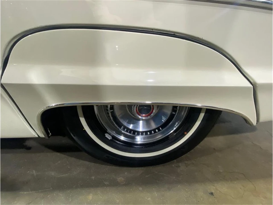 1966 Ford Thunderbird 4th Gen - Image 21 of 31