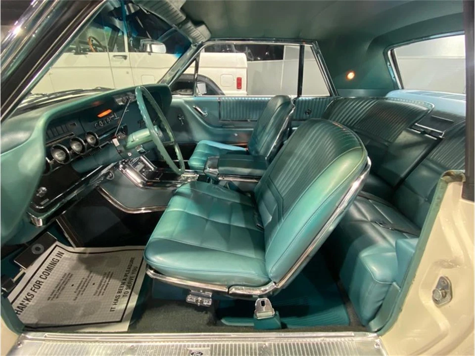 1966 Ford Thunderbird 4th Gen - Image 26 of 31