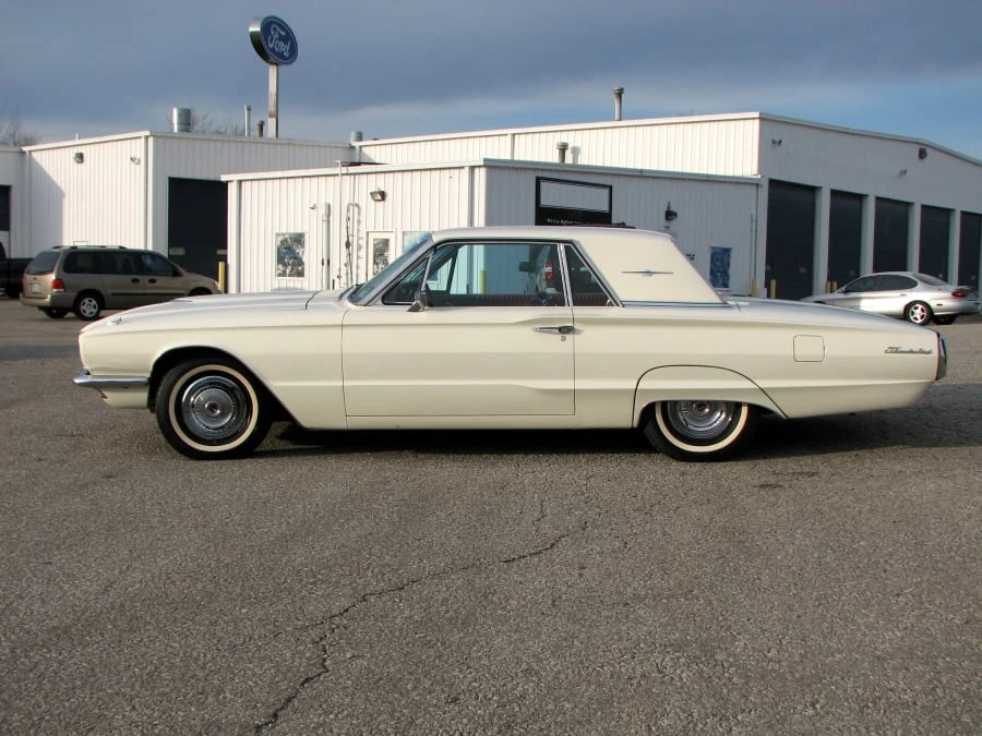 1966 Ford Thunderbird 4th Gen - Image 2 of 8