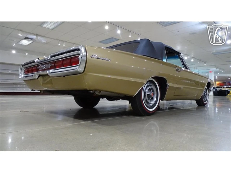 1966 Ford Thunderbird 4th Gen - Image 16 of 31