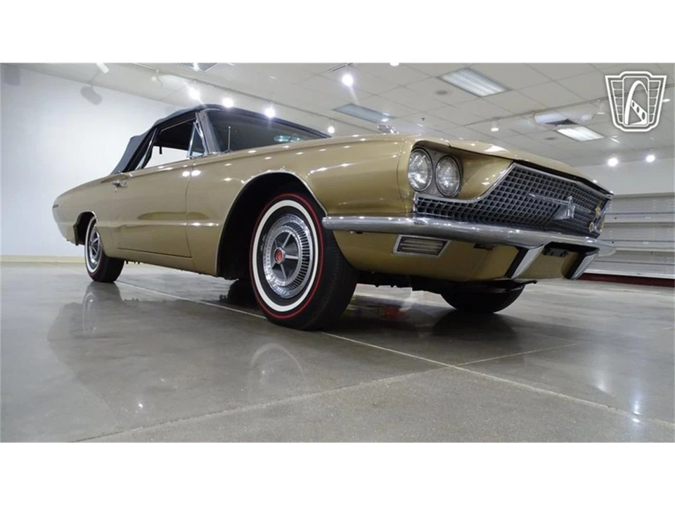 1966 Ford Thunderbird 4th Gen - Image 22 of 31