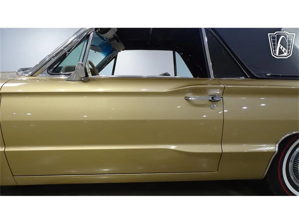 1966 Ford Thunderbird 4th Gen - Image 29 of 31