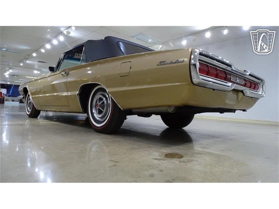 1966 Ford Thunderbird 4th Gen - Image 10 of 31